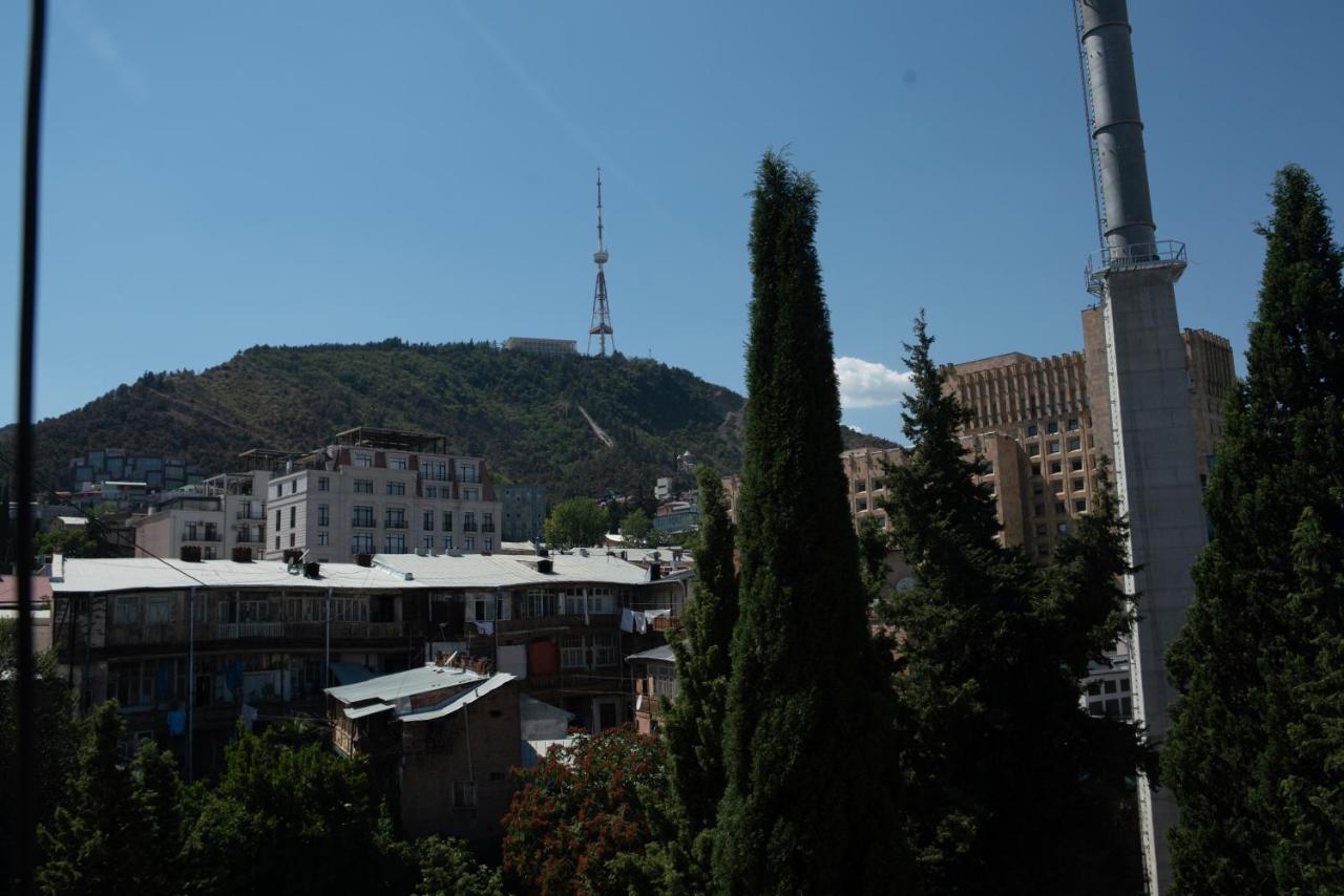 Center 4 You Hotel Tbilisi Exterior foto