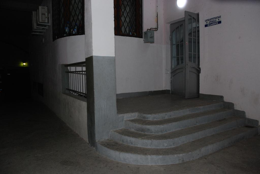 Center 4 You Hotel Tbilisi Exterior foto